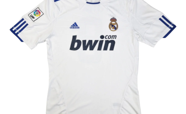 Real Madrid 2010/11 Home Retro Jersey